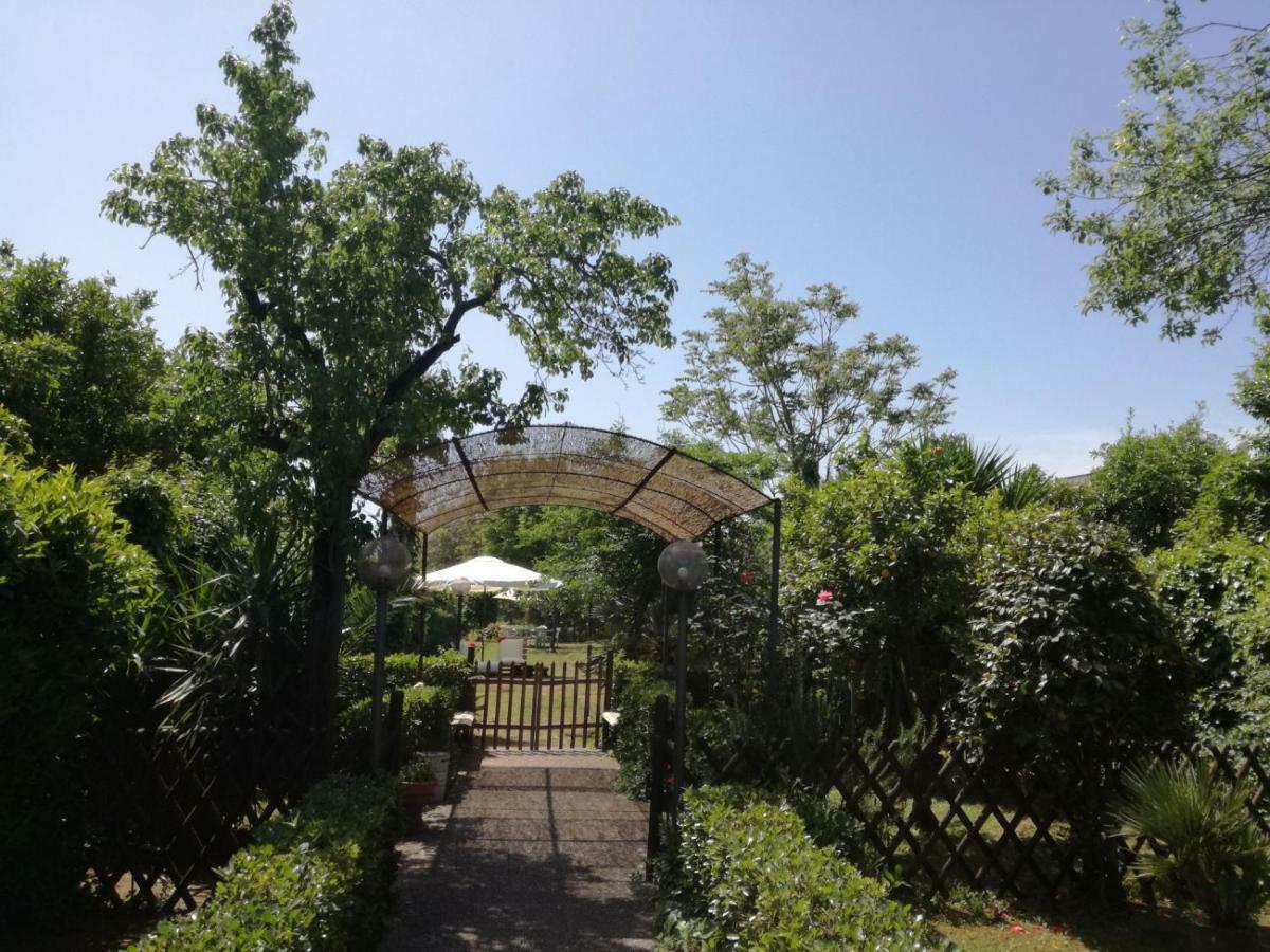 Residenza Caserta Sud - Appartamento Con Giardino المظهر الخارجي الصورة